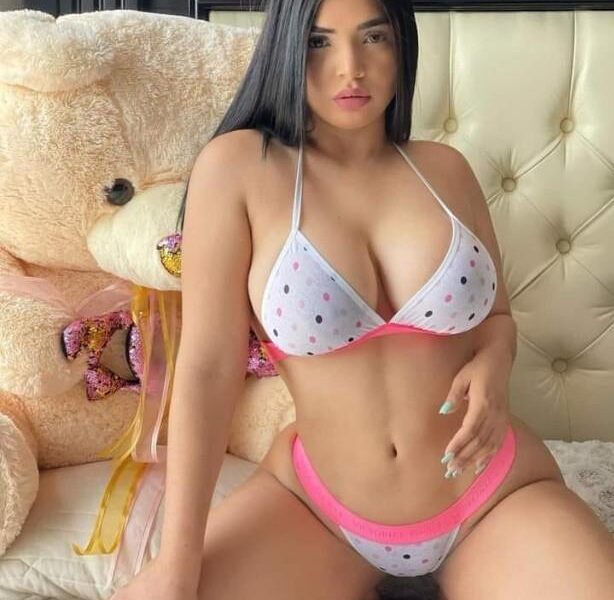 Vip Delhi Call Girls & Escorts 9718220053